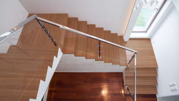 บันไดเอสซีจี ซีเมนต์วูด รุ่นเมก้า ลายเสี้ยนลูกนอน 30x120x2.4 ซม. - Image 11